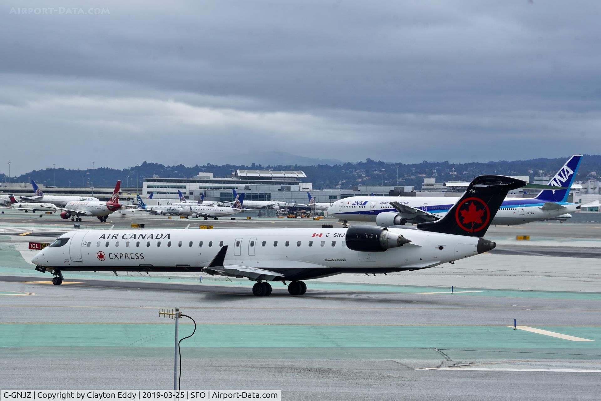Montreal-Pierre Elliott Trudeau International Airport, QC (YUL/CYUL) → New York-La Guardia Airport, NY (LGA/KLGA)